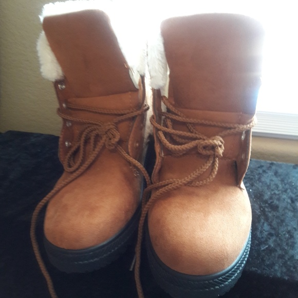NWT SQL HEAVY DUTY HIKING BOOTS - Picture 1 of 5